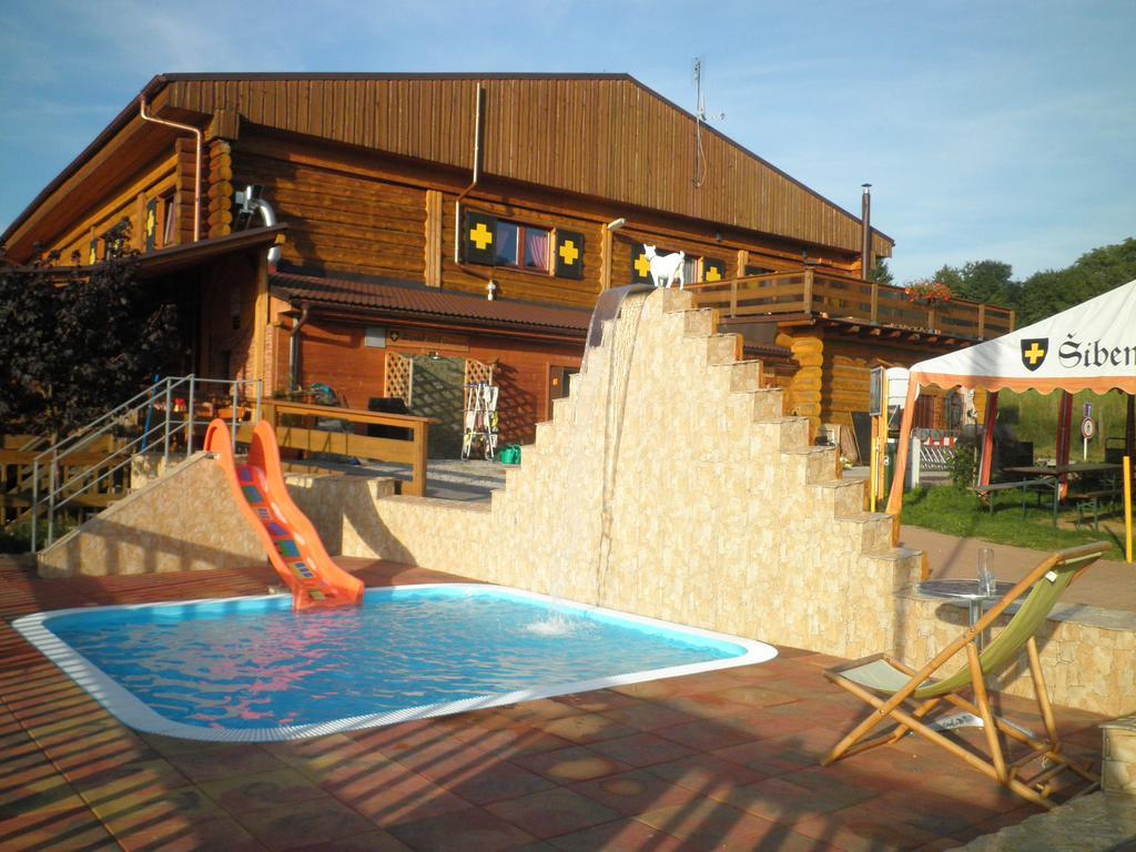 Sport-Hotel Sibenicni Vrch Mnichovice Экстерьер фото