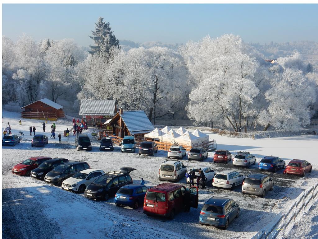 Sport-Hotel Sibenicni Vrch Mnichovice Экстерьер фото