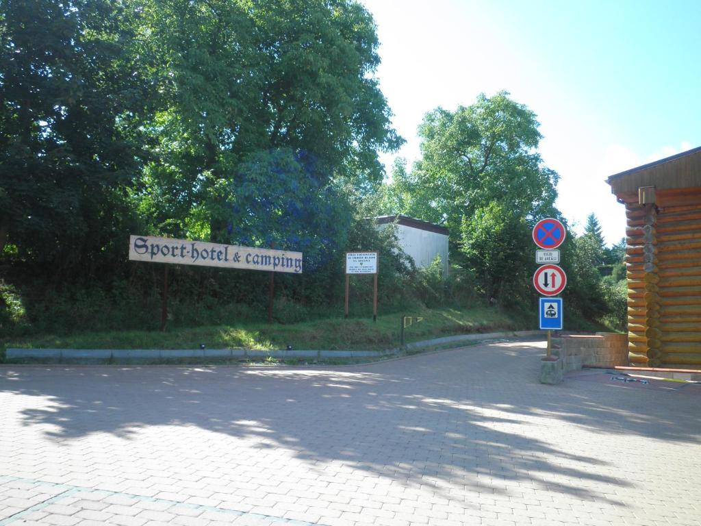 Sport-Hotel Sibenicni Vrch Mnichovice Экстерьер фото